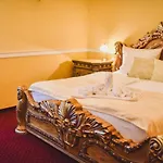 Chateau Kynsperk Hotel 4*