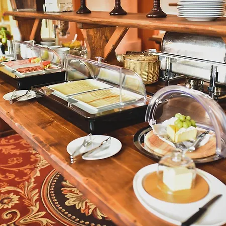 Chateau Kynsperk Hotel 4*