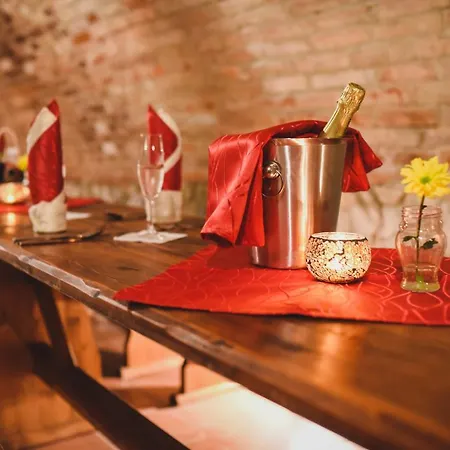 Chateau Kynsperk فندق 4*